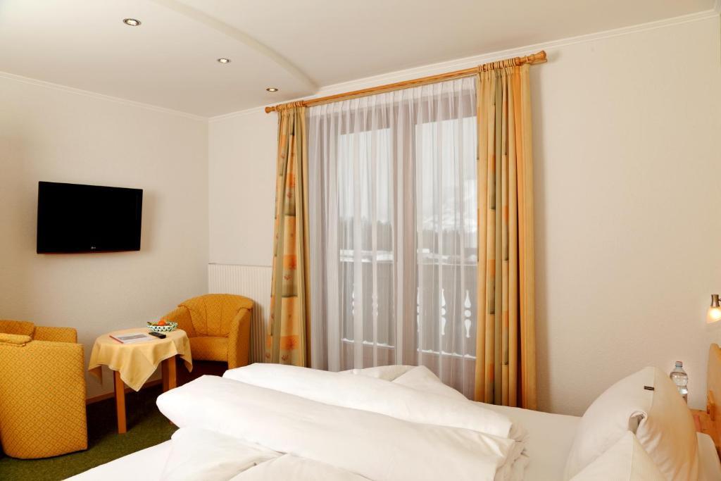 Hotel Garni Burger 셍트쟈콥인데퍼러겐 객실 사진